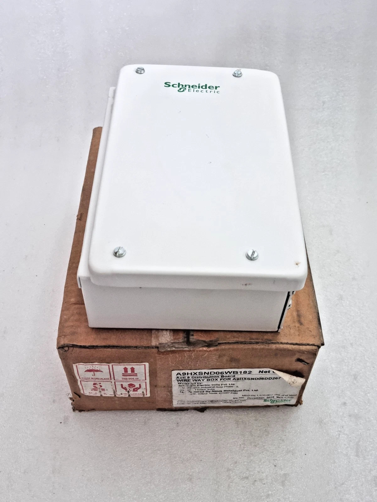 Schneider Electric A9HXSND06WB182 DB Distribution Box New